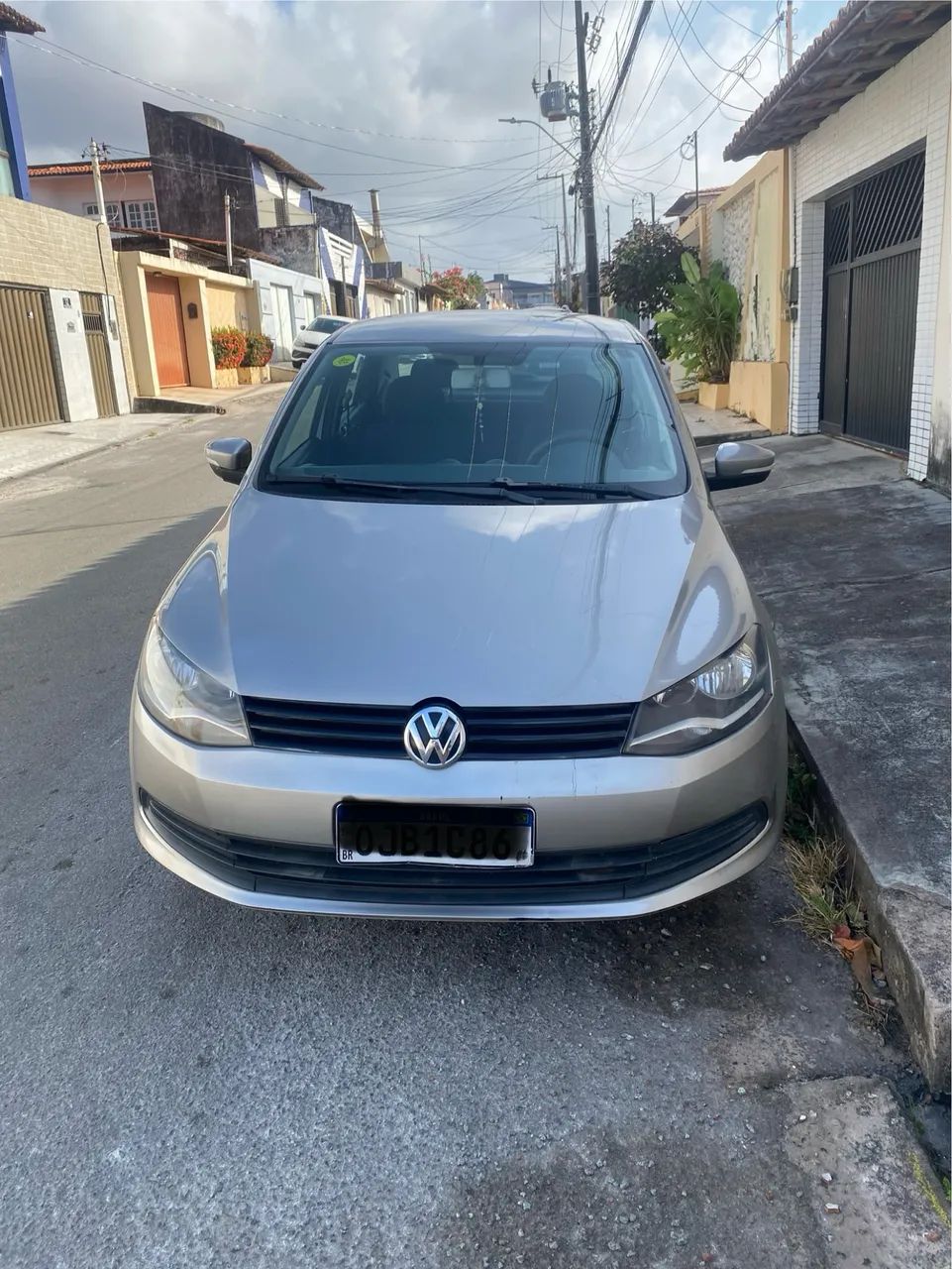 Volkswagen Voyage VOYAGE 1.6/1.6 City Mi Total Flex 8V 4p 2013