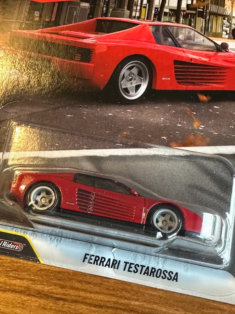 Hot Wheels Car Culture Modern Classics - Ferrari Testarossa - Com
