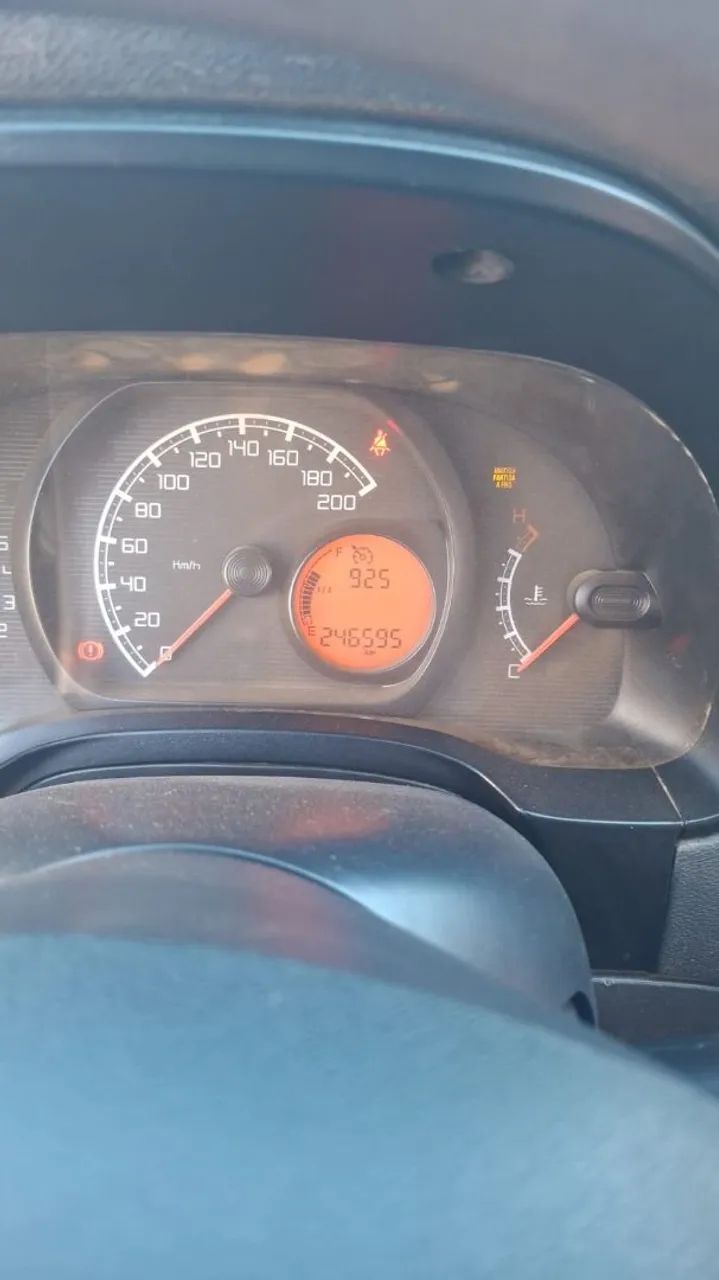 Fiat Strada Working Hard 1.4 Fire Flex 8V CS 2018 - Foto 5