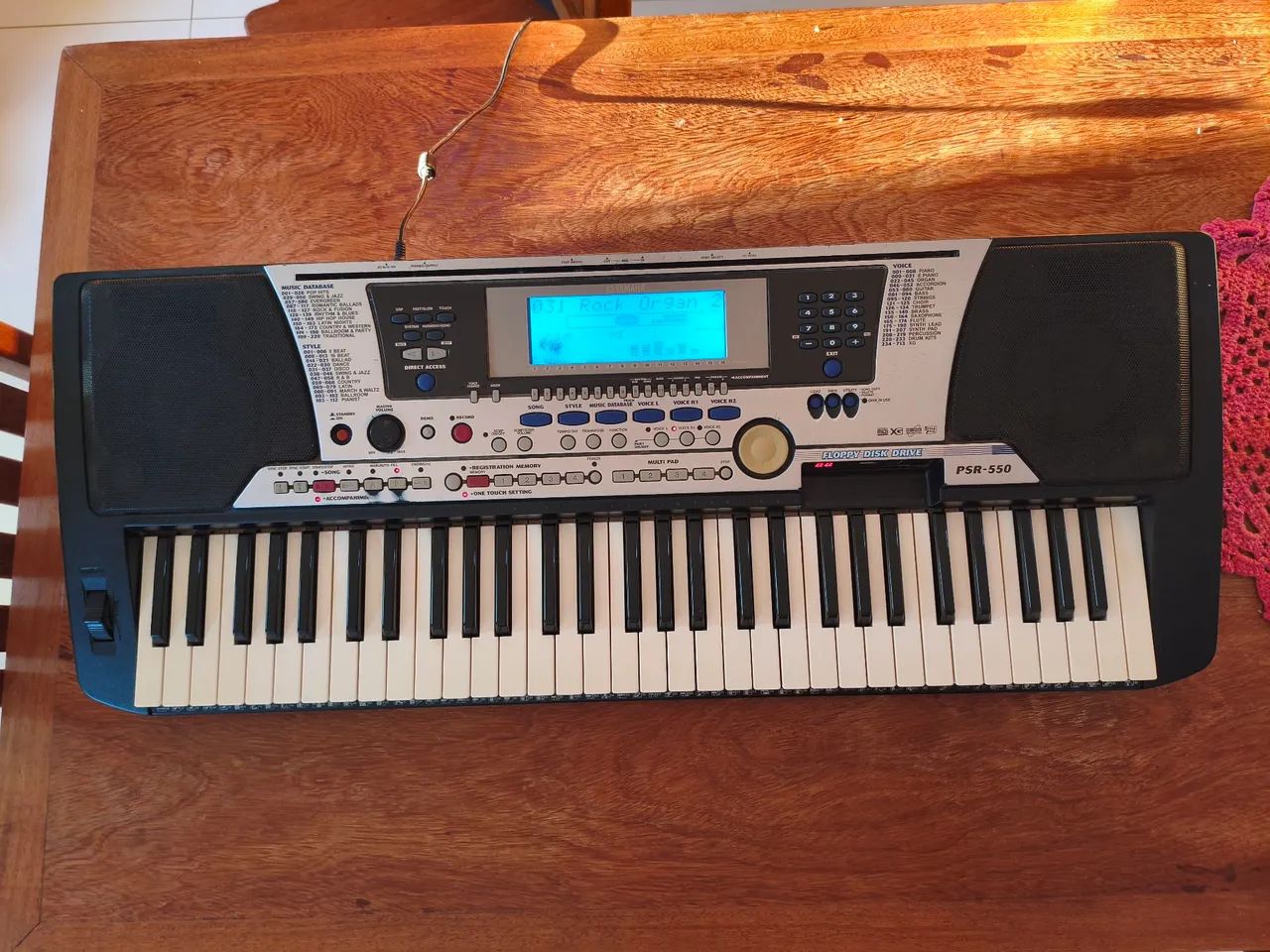 Teclado Yamaha PSR-550 ? Conservado + Kit Completo - Instrumentos