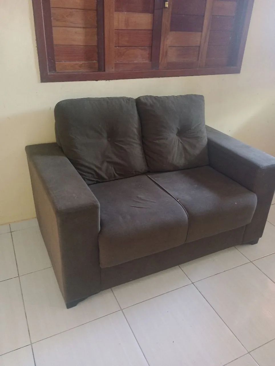 Vendo sofá de dois lugares  - Foto 2
