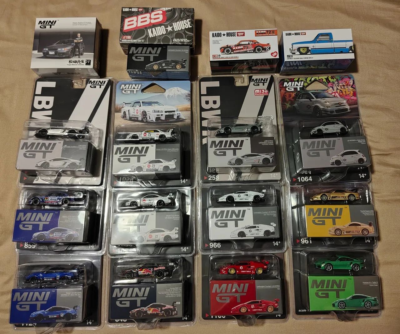 Míni GT e kaido house lote com 17 modelos lacrados - Hobbies e