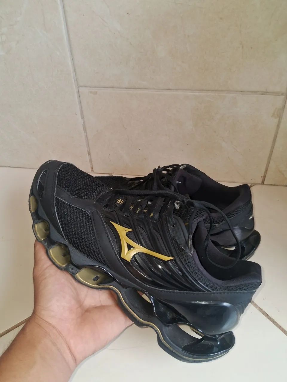 Mizuno Prophecy 13s