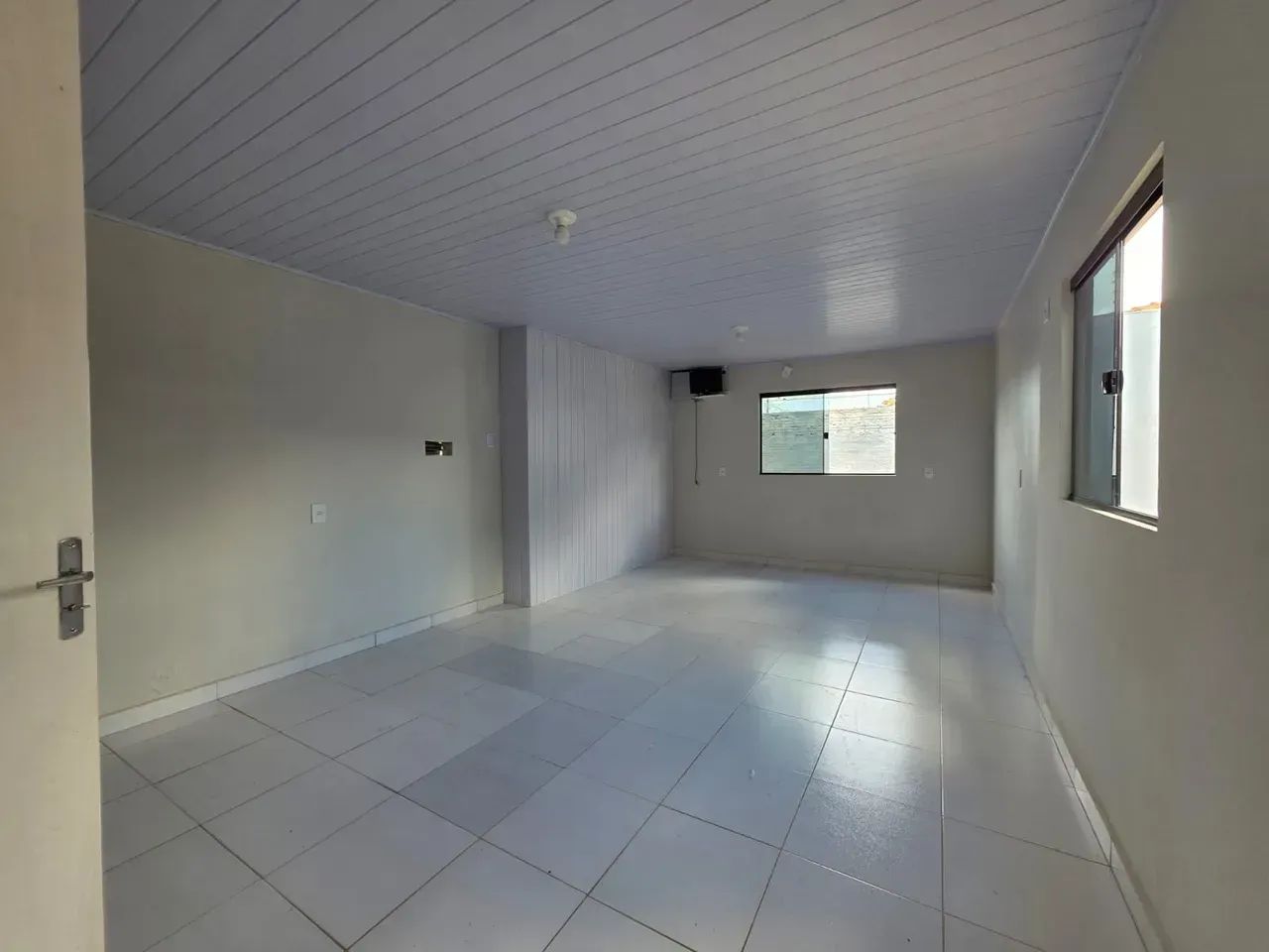 Vendo uma Casa Térrea Próximo ao Shopping - Foto 4