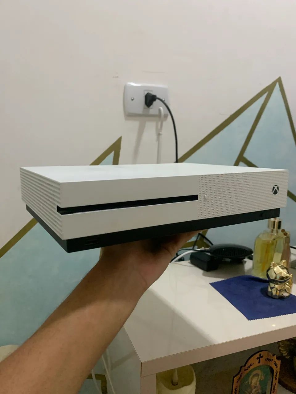 XBOX ONE S COM CAIXA - Foto 2