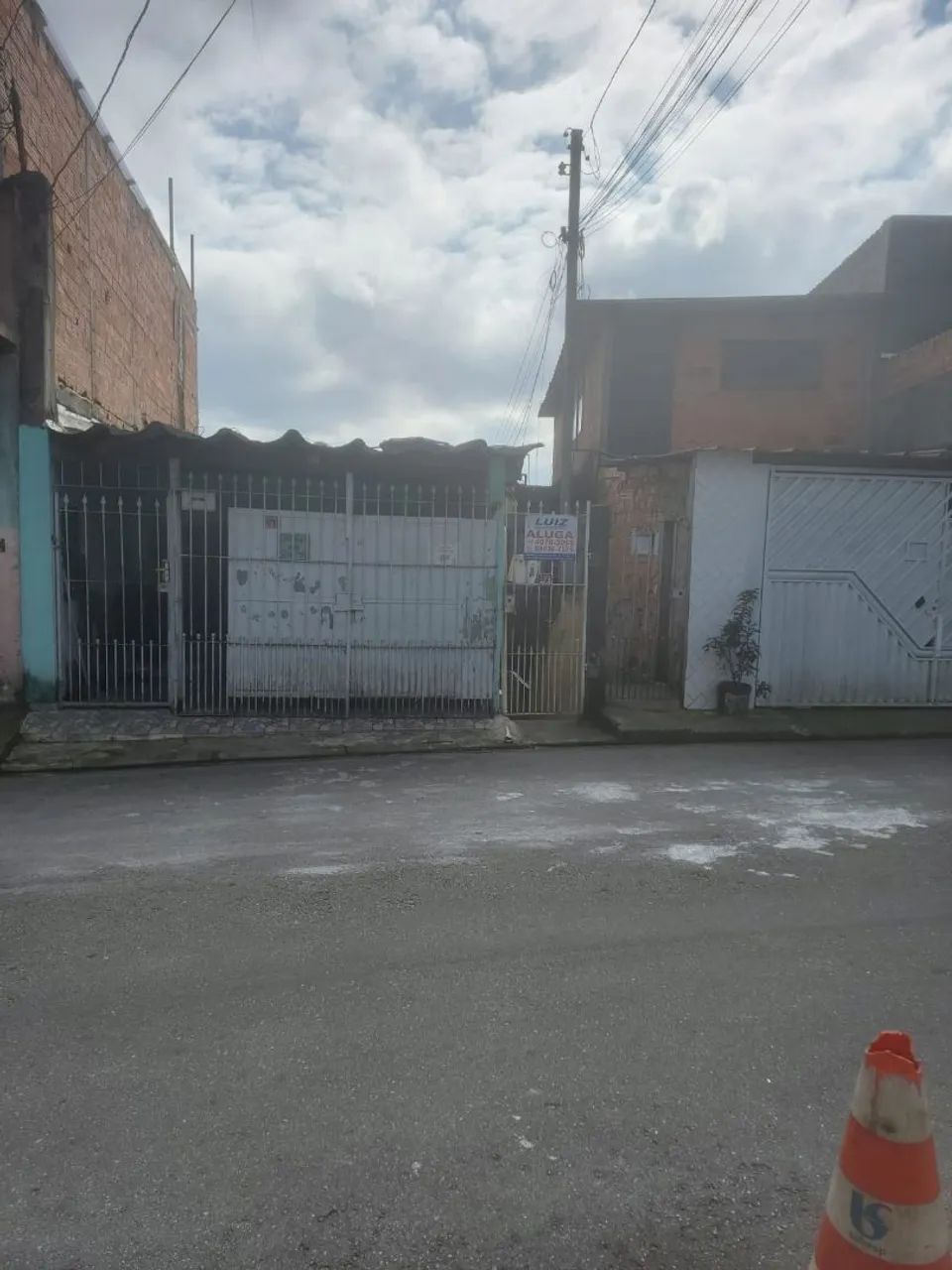 Alugo casa - Serraria 