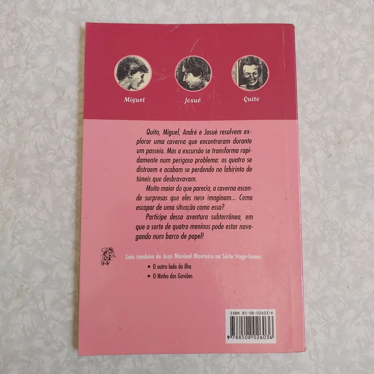 Livro - Os Barcos de Papel - Foto 2
