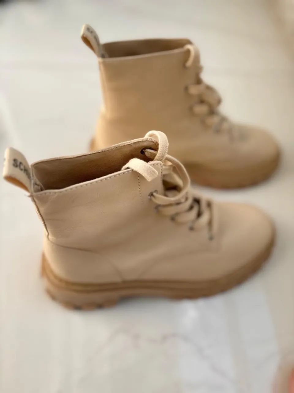 BOTA SCHUTZ EM COURO. - Foto 3