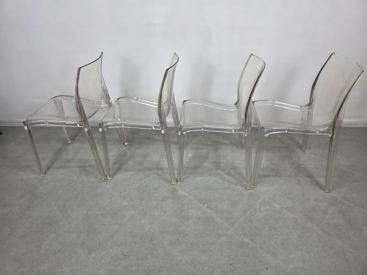 Conjunto de 4 cadeiras em acrílico  - Foto 5