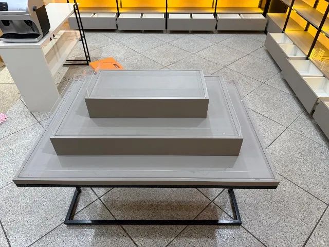Vendo Ilha de Esmaltes Feito em MDF em perfeito estado  - Foto 3