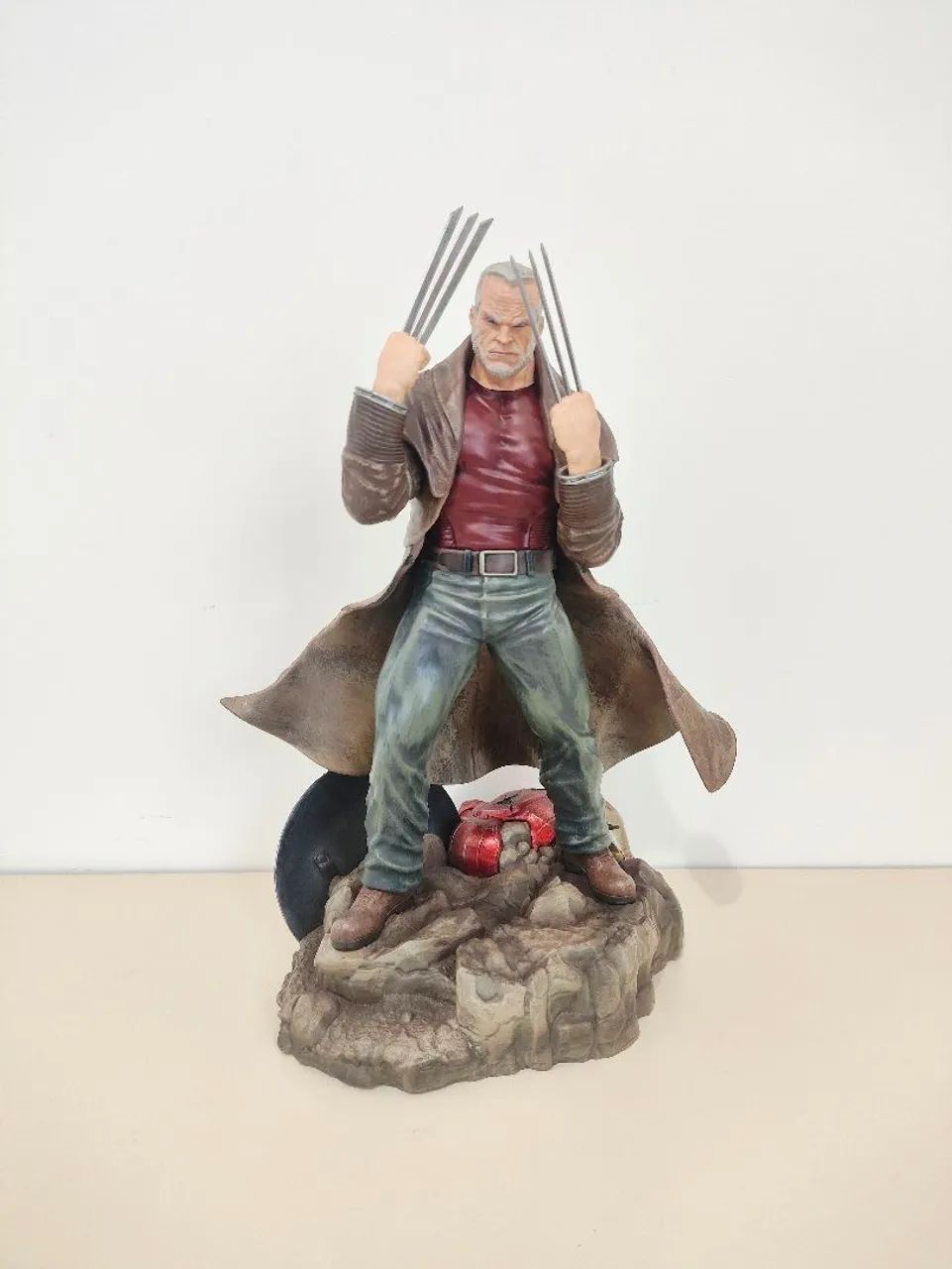 Old Man Logan Wolverine Marvel Gallery Statue 