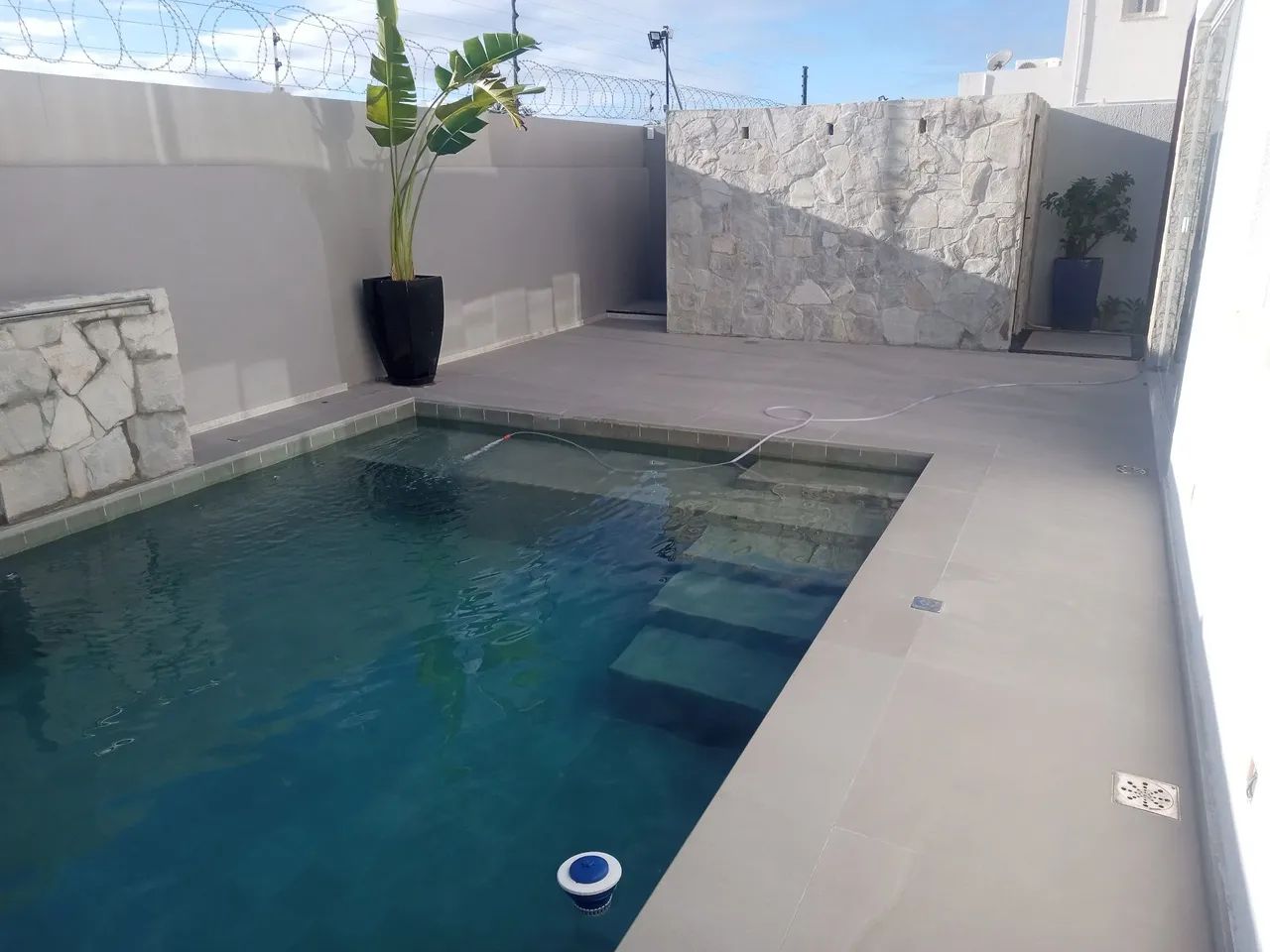 Pai e filhos mestre de obra  - Foto 2