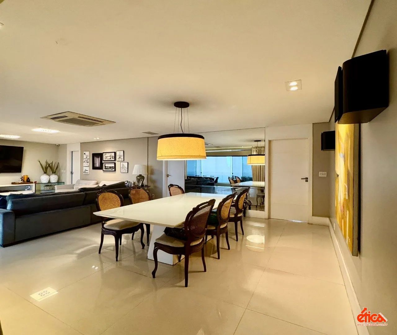 Apartamento à venda no Edifício Village Exclusive, 03 suites e 04 vagas de garagem - COD 9 - Foto 3