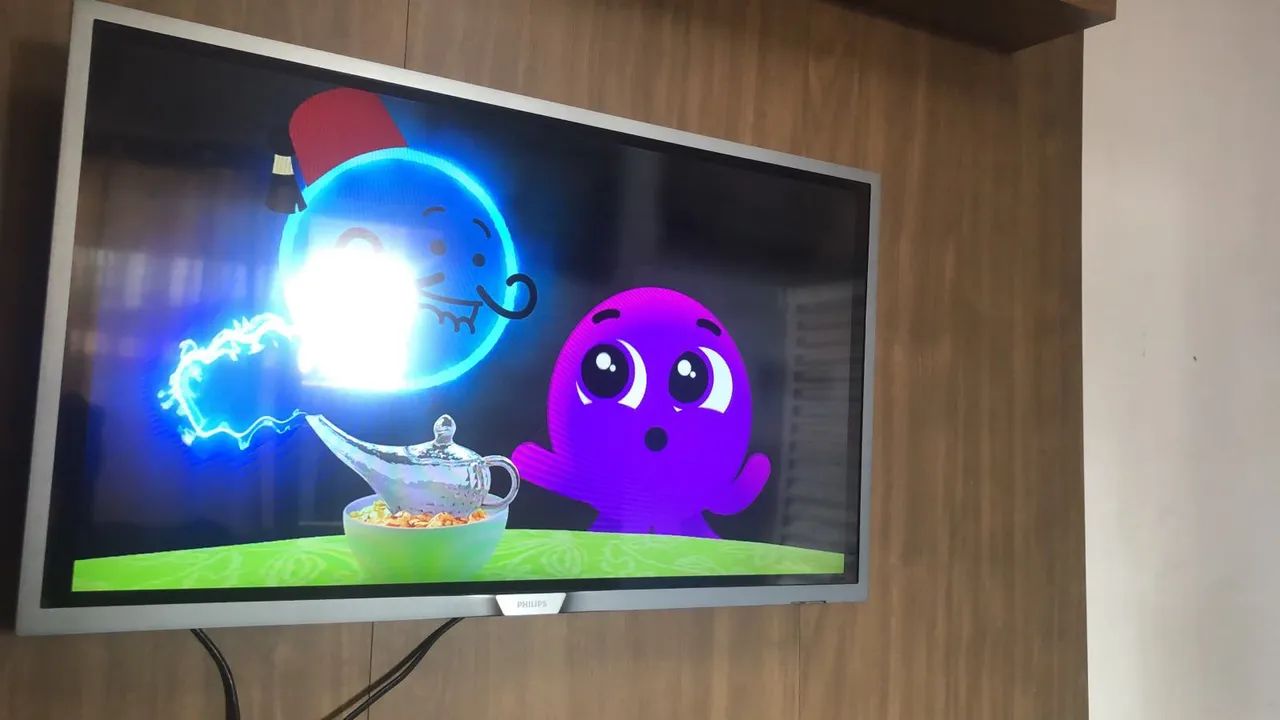 Vendo tv 32 polegadas em bom estado aceito proposta  - Foto 3