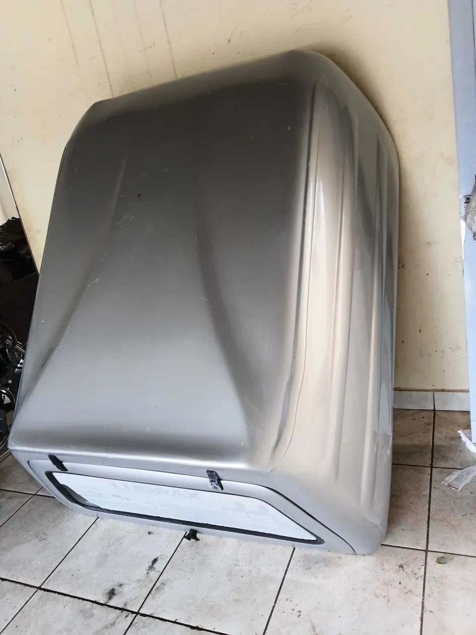 VENDE-SE CAPOTA DE FIBRA DE VIDRO 