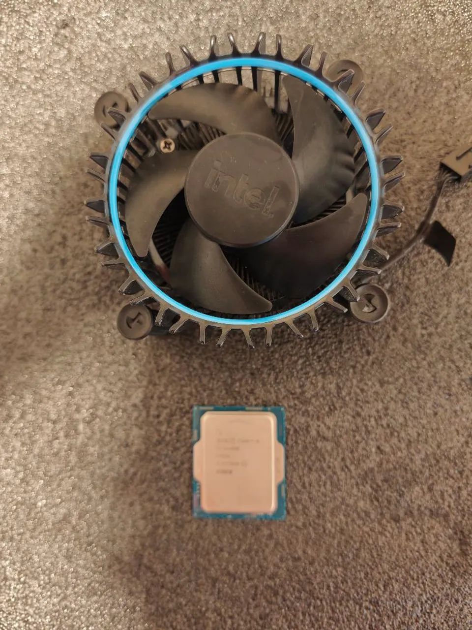 Processador Intel Core i5-14400F (LGA1700, 14ª Gen) + Cooler Original - Excelente Estado