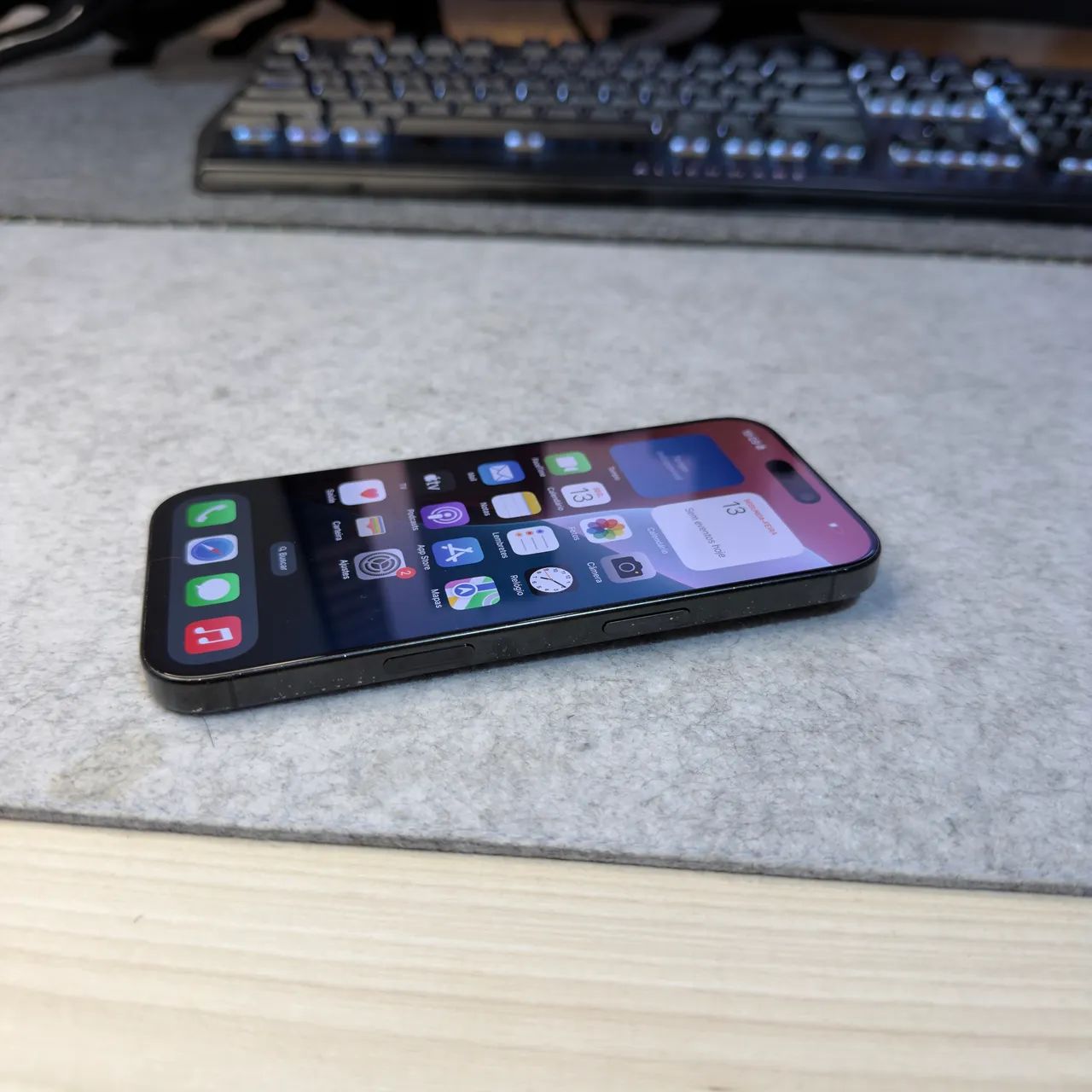 iPhone 16 Pro 