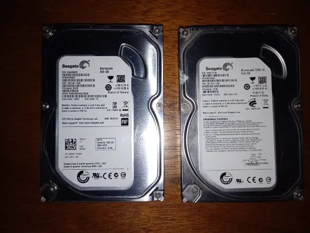 2 HDs de 500gb cada