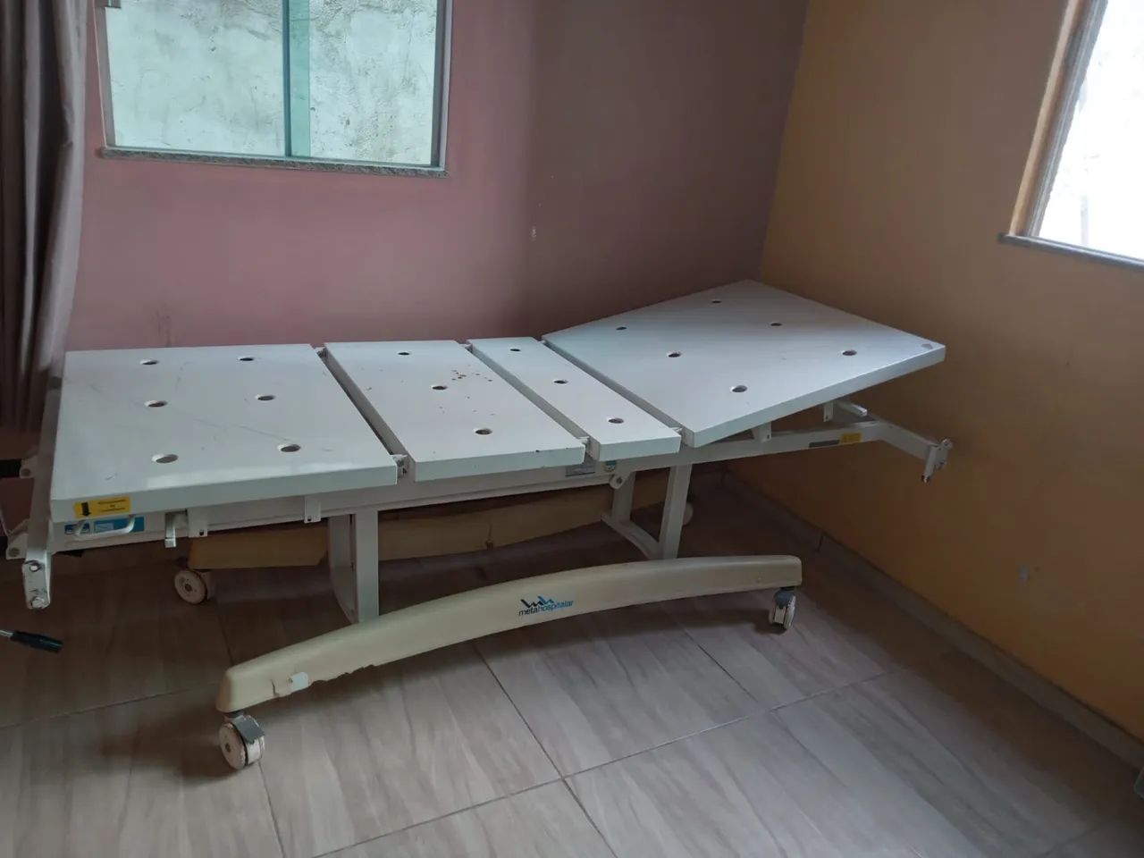 Cama hospitalar 