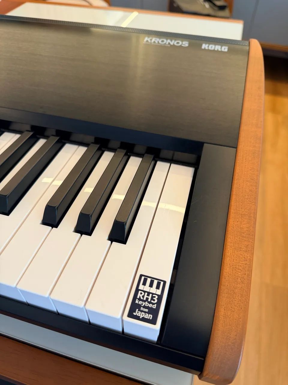 KORG KRONOS 2 88 - Novíssimo! - Foto 4