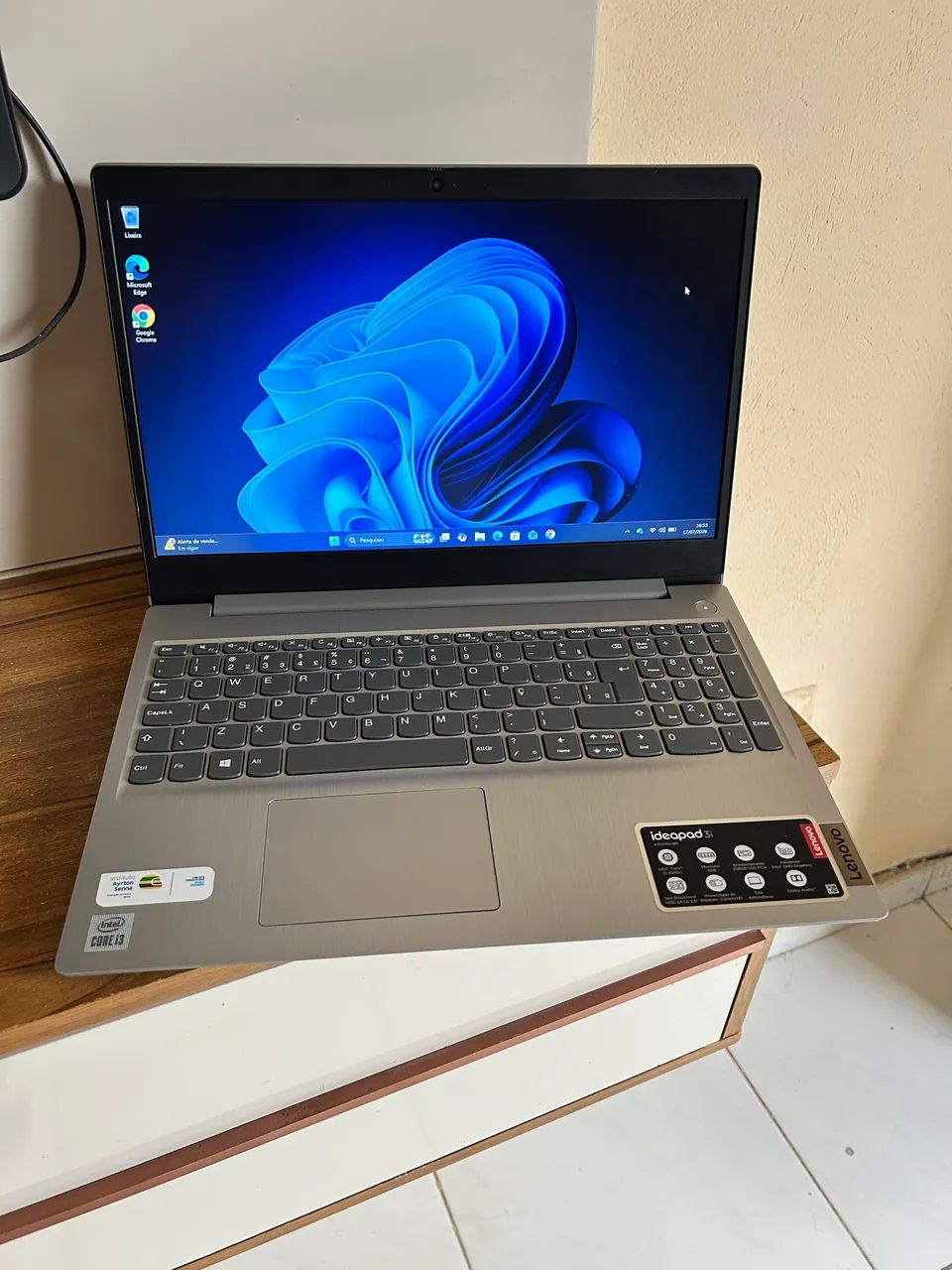 Notebook Lenovo Core i3