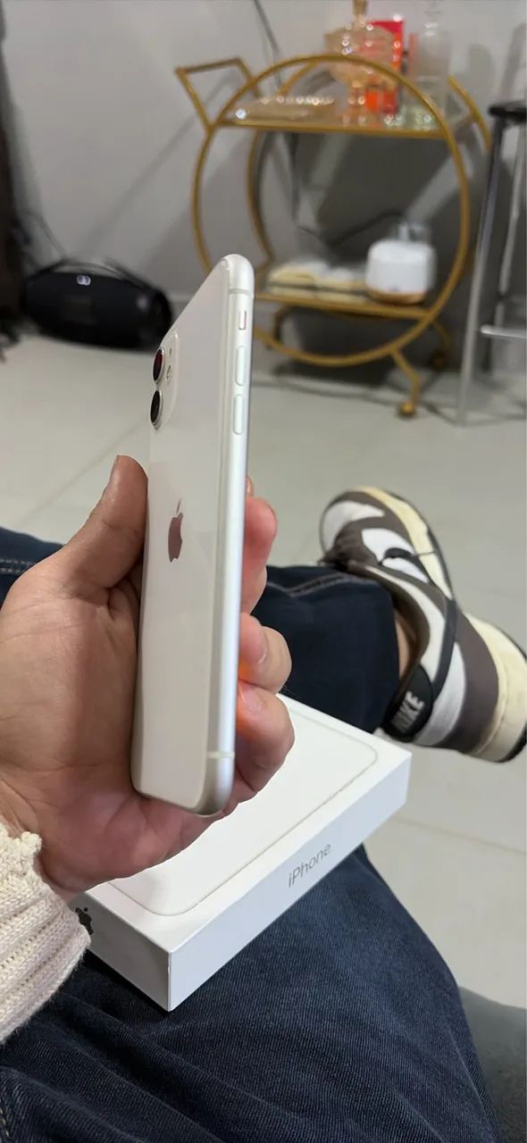 IPHONE 11 128GB BRANCO C/ CAIXA IMPECAVEL E ORIGINAL - Foto 4