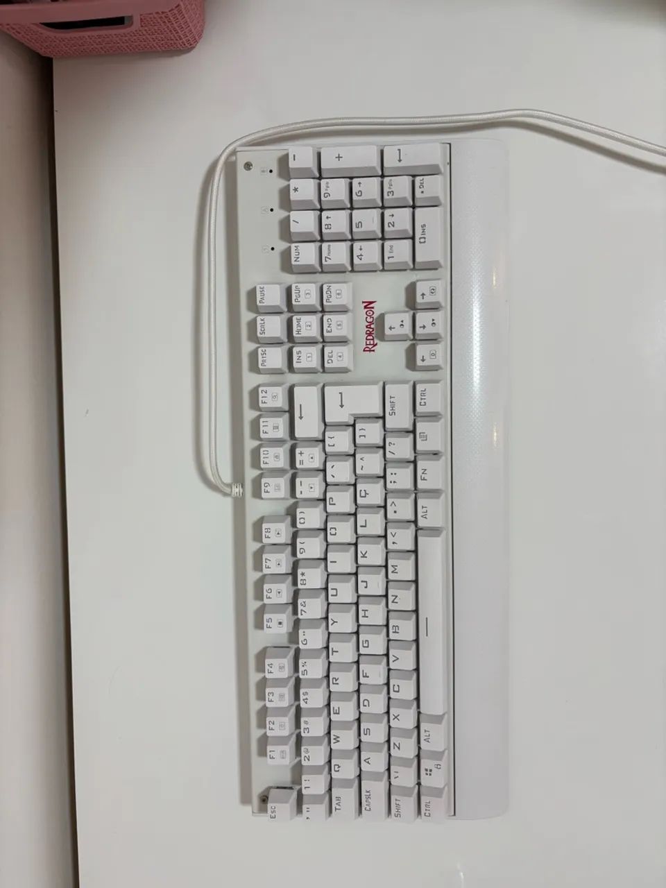 TECLADO REDRAGON USADO 