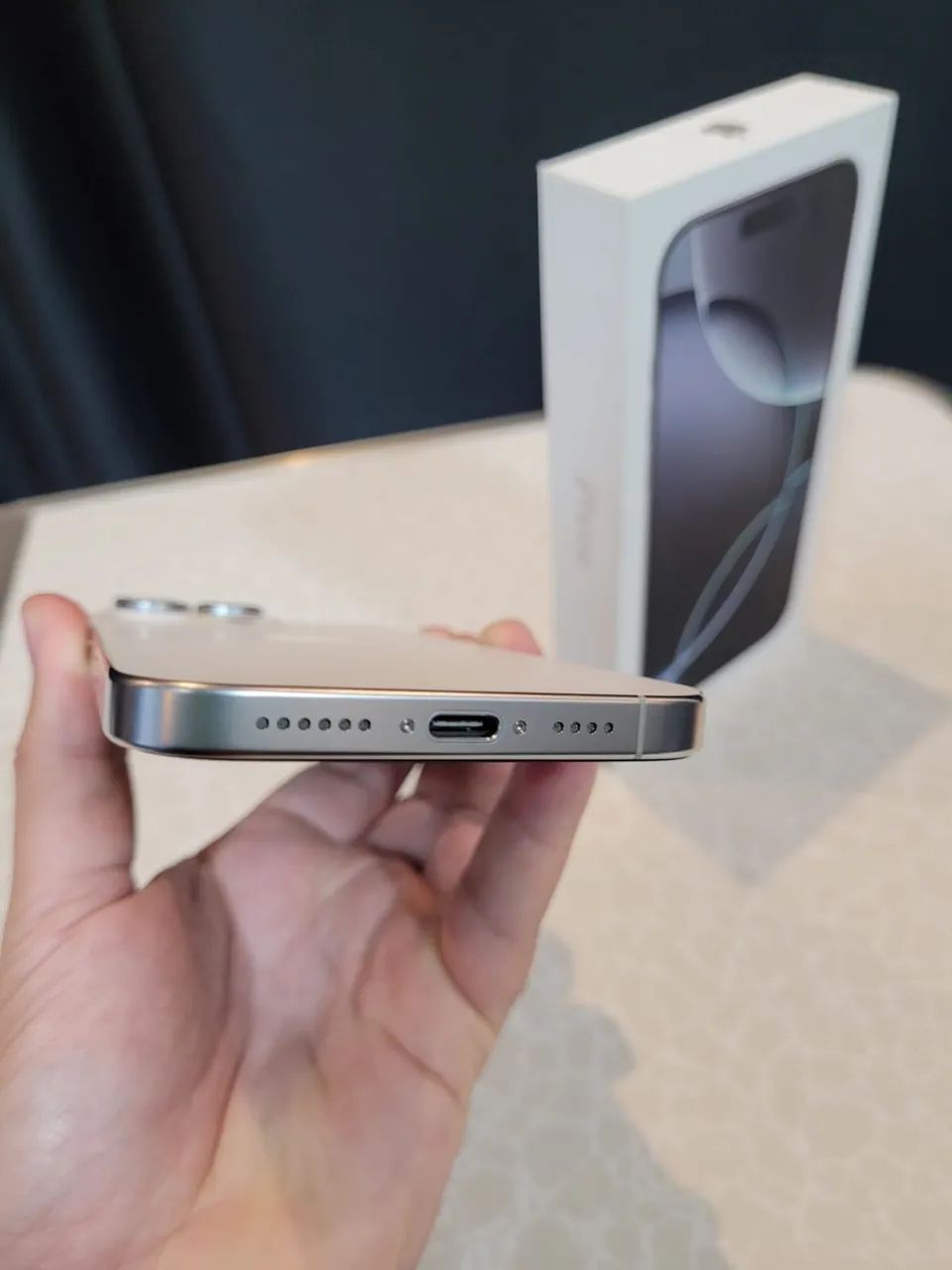 iPhone 16 Pro Max - 256GB - Branco - Foto 5