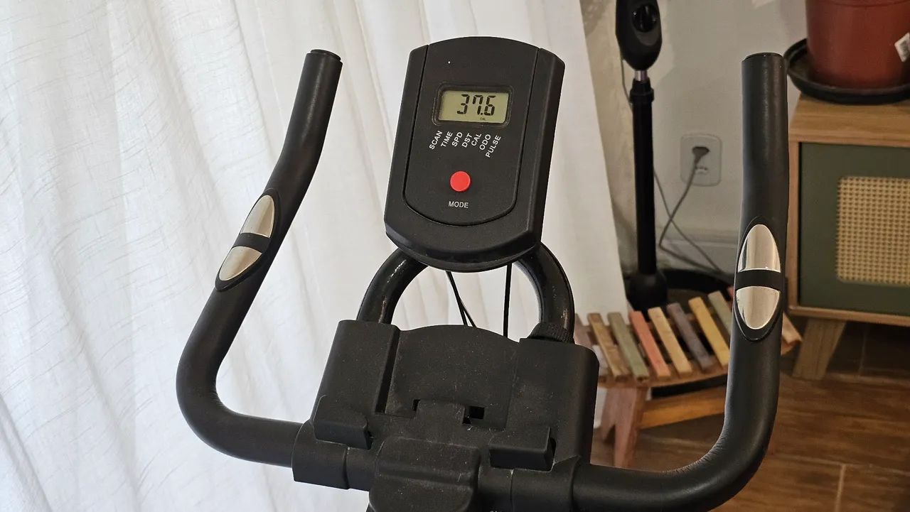 Bicicleta ergométrica (spinning) 13kg de inércia  - Foto 5