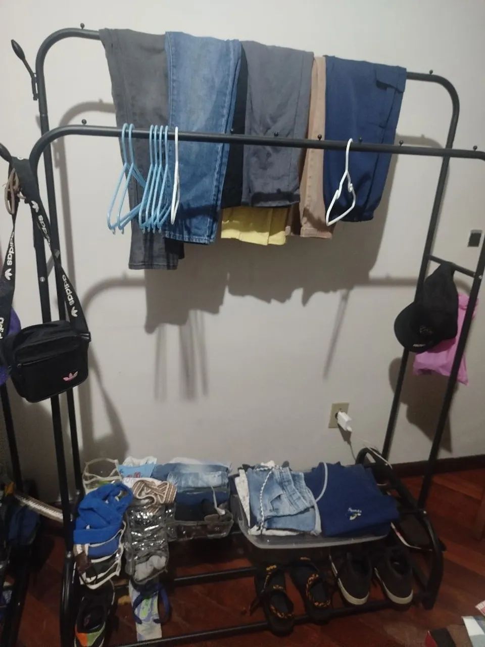 Arara para roupas  - Foto 3