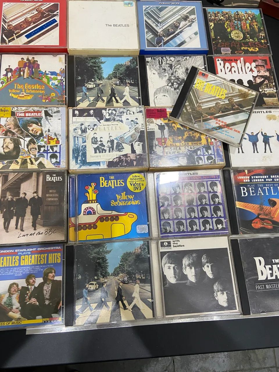 CDS The Beatles só vendo tudo nada de separado.