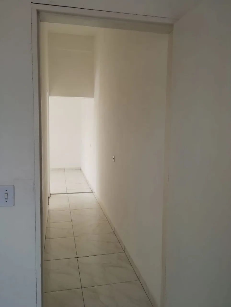 Alugo casa com salão comercial. - Foto 5
