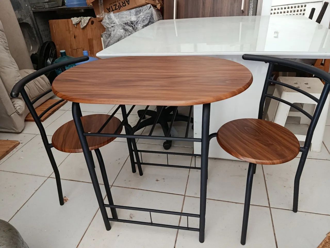 Mesa com duas cadeiras 80x50 - Foto 4