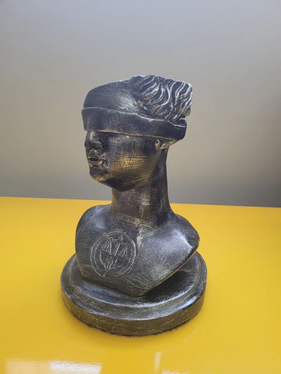 Estátua Decorativa Busto da Justiça - Foto 2