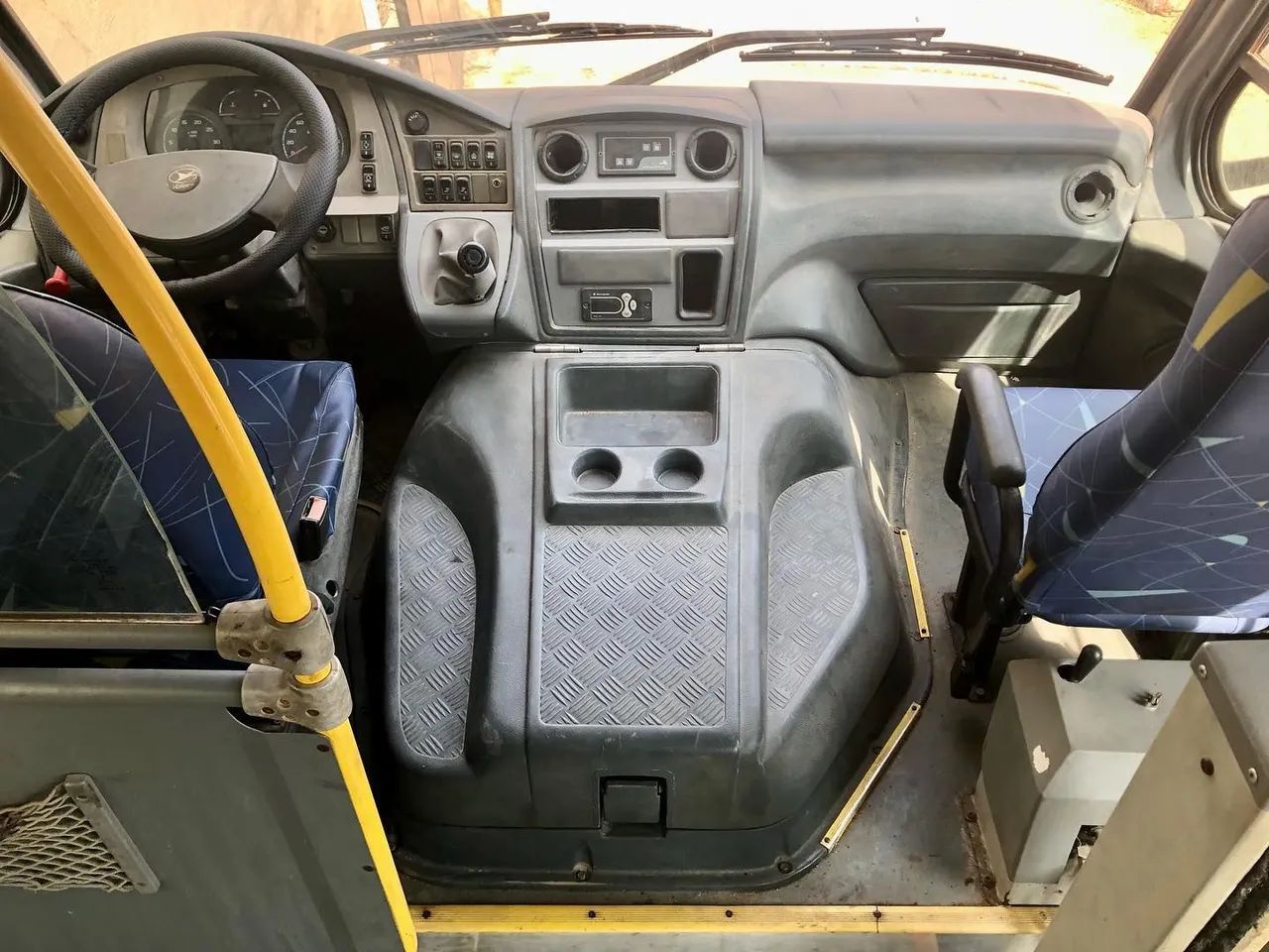 MICROÔNIBUS V8 - Foto 3