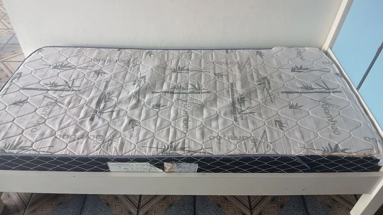 Cama de Solteiro em madeira  - Foto 2