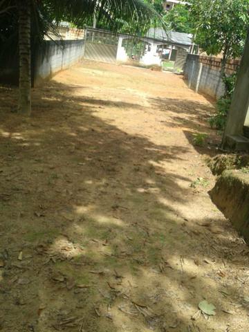 Vendo 2 terrenos murados à preço de 1 - Foto 2