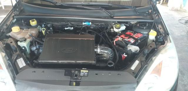 Vendo Ford Fiesta Sedan 2012 1.6 - Foto 6
