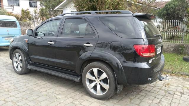 Hilux SW4 SRV D4-D 4X4 Diesel Aut. 2006!!! - Foto 2