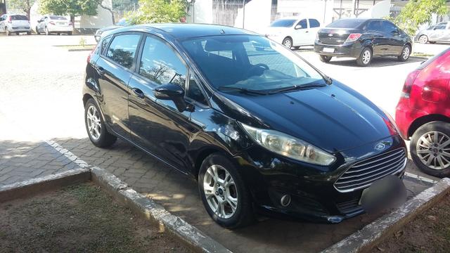 New Fiesta Hatch. Carro da Família.