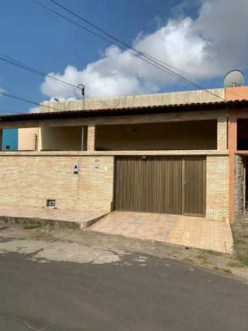 Casa no Parque Universitário em condomínio