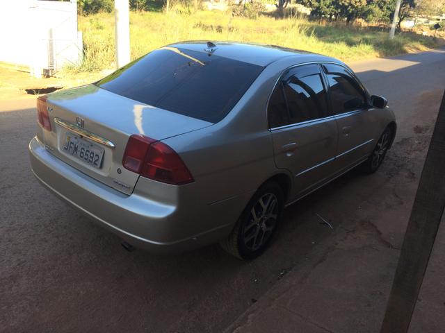 Civic 2001 automático,tudo funcionando,ar condicionado gelando!!! - Foto 4