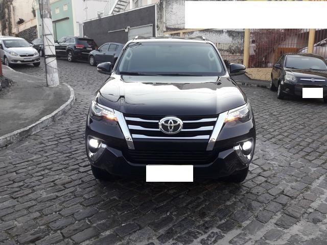 Vendo Toyota Hilux Sw4 Srx 4x4 automática, 7 lugares, financio, passo cartão