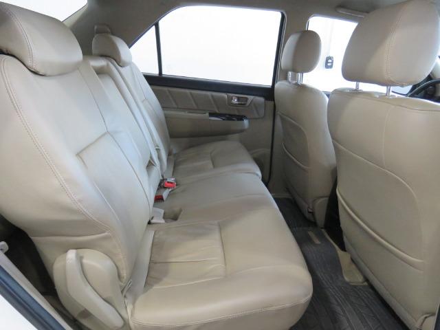 Toyota Hilux SW4 3.0 TDI 4x4 SRV 7L 2015 - Foto 5
