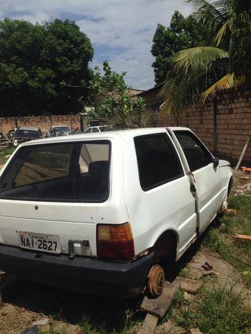Vendo este carro