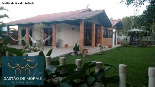 Casa com 900m2 de terreno