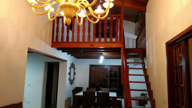 Chácara com casa de alto padrão e com linda e imensa piscina.(Tel. *) - Foto 11