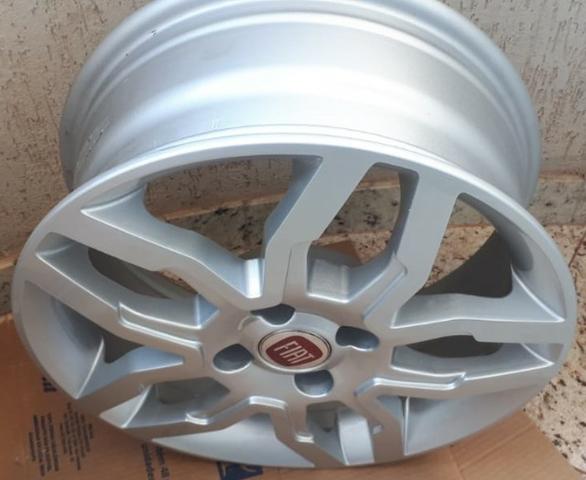Roda Esportiva aro 15 FIAT - Foto 3