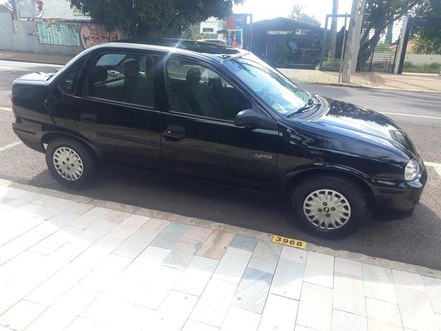 Gm CORSA CLASSIC LIFE 1.0 SUPER CONSERVADO PLACA A 2005 - Foto 6