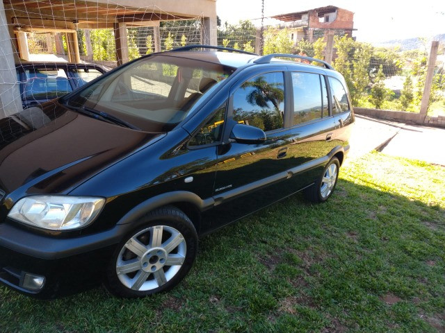 Zafira 7 lugares automático